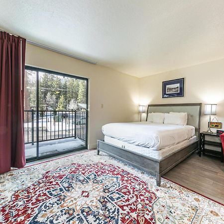 Charming Queen Studio Deluxe W/Balcony #233 At Donner Lake Village Truckee Eksteriør billede