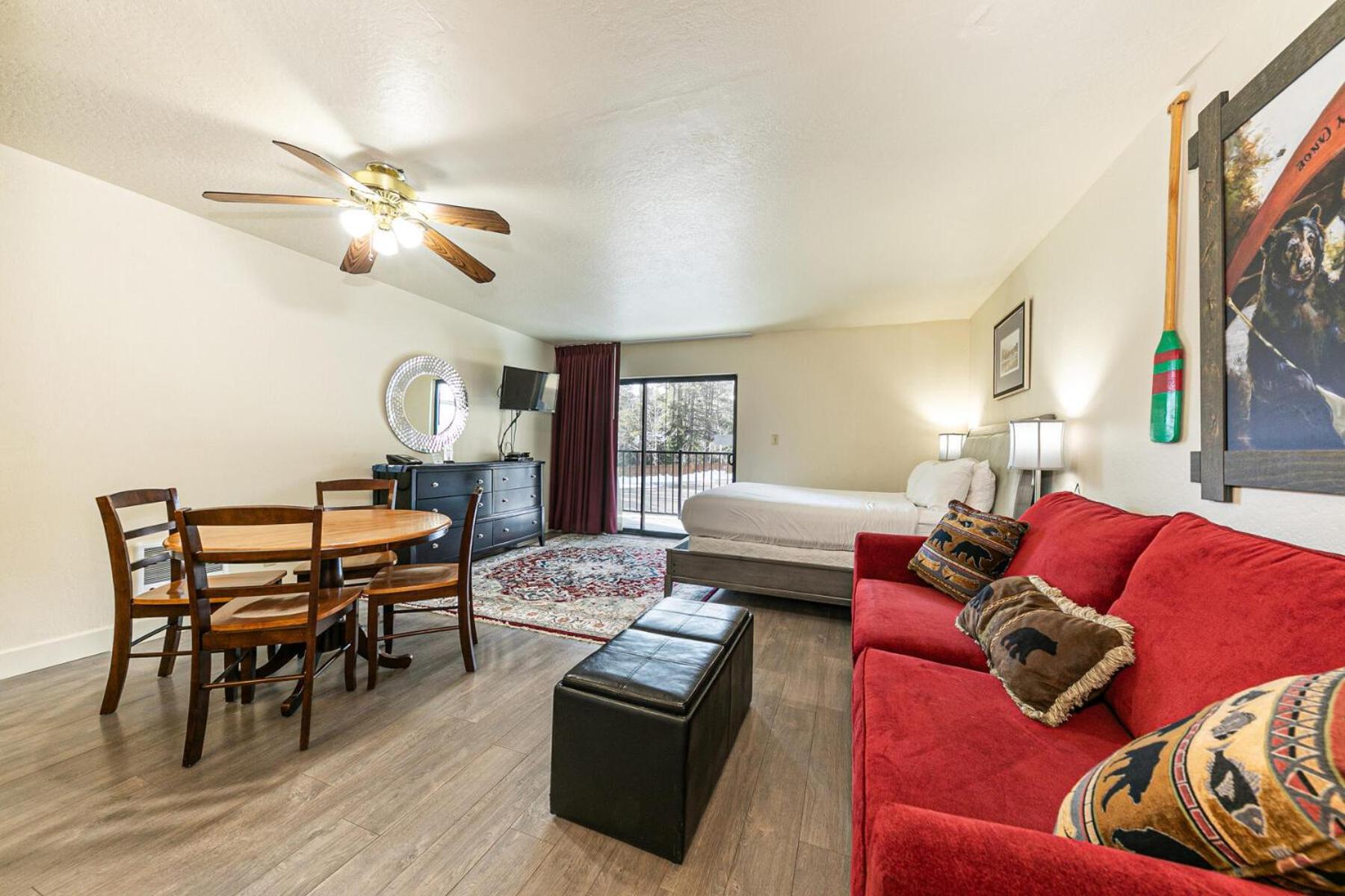 Charming Queen Studio Deluxe W/Balcony #233 At Donner Lake Village Truckee Eksteriør billede