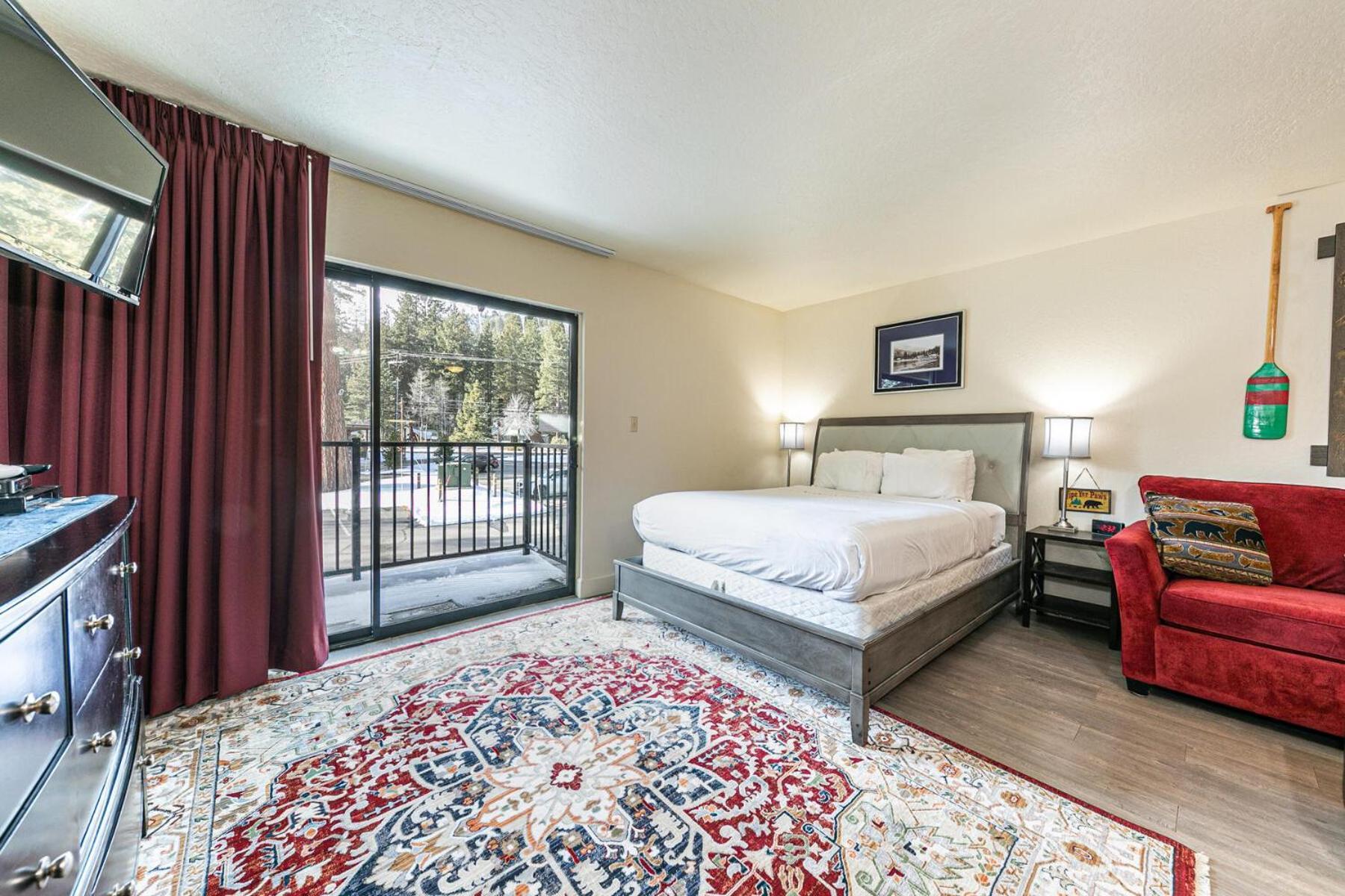 Charming Queen Studio Deluxe W/Balcony #233 At Donner Lake Village Truckee Eksteriør billede