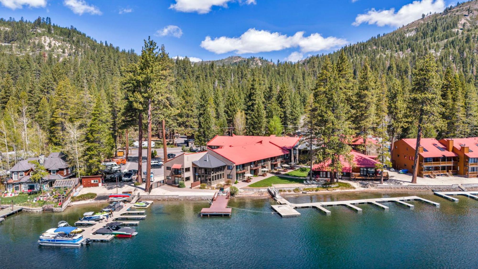 Charming Queen Studio Deluxe W/Balcony #233 At Donner Lake Village Truckee Eksteriør billede